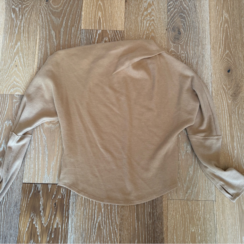 We the Free Fuji Off the Shoulder Thermal Top size Medium - Picture 5 of 6